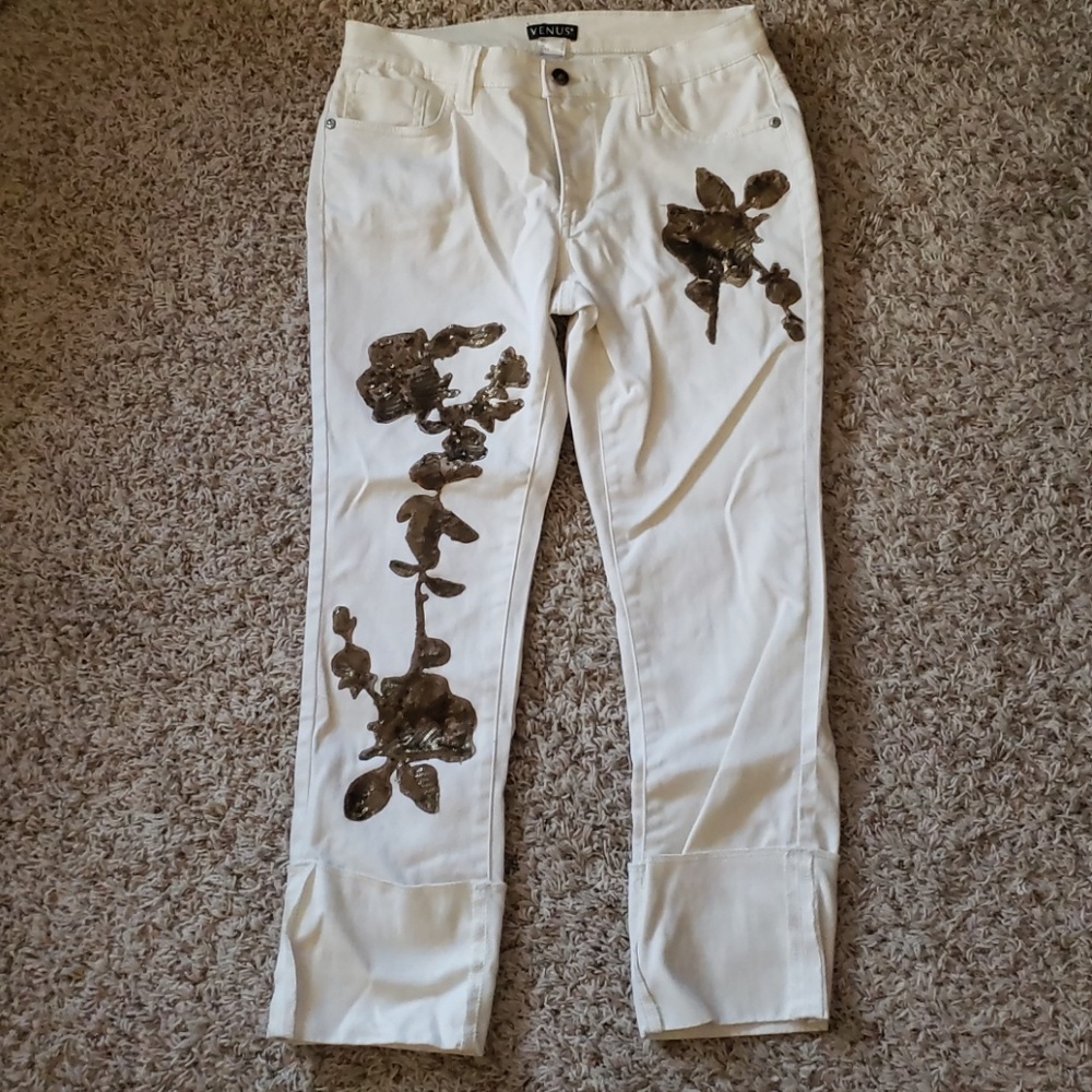 Venus cropped white pants